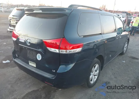 2011 Toyota Sienna Le V6 from USA, damaged, VIN 5TDKK3DCXBS013475